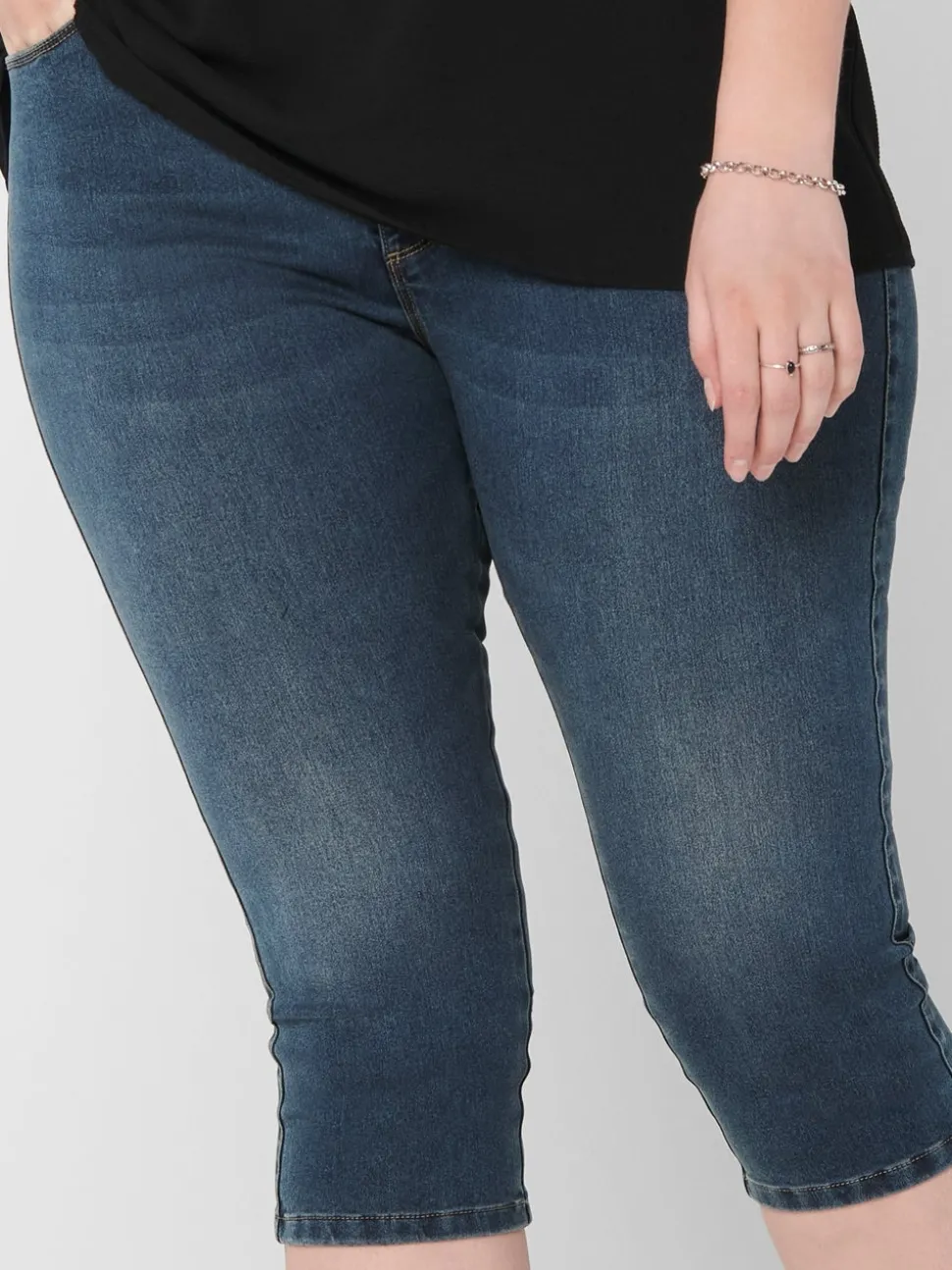 CARAUGUSTA Vita alta Skinny Fit Bermuda in jeans