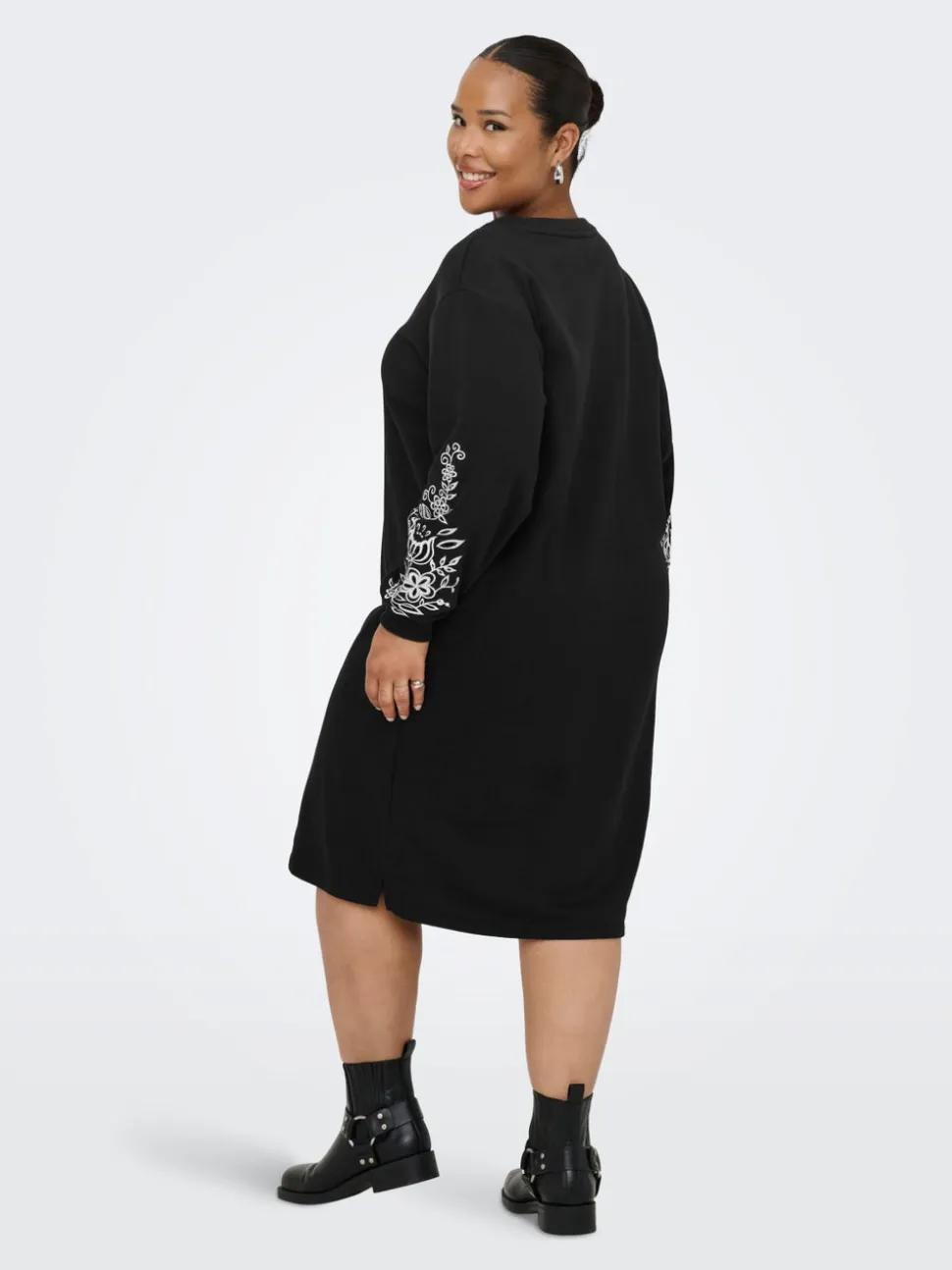 CARJENNA Vestito midi