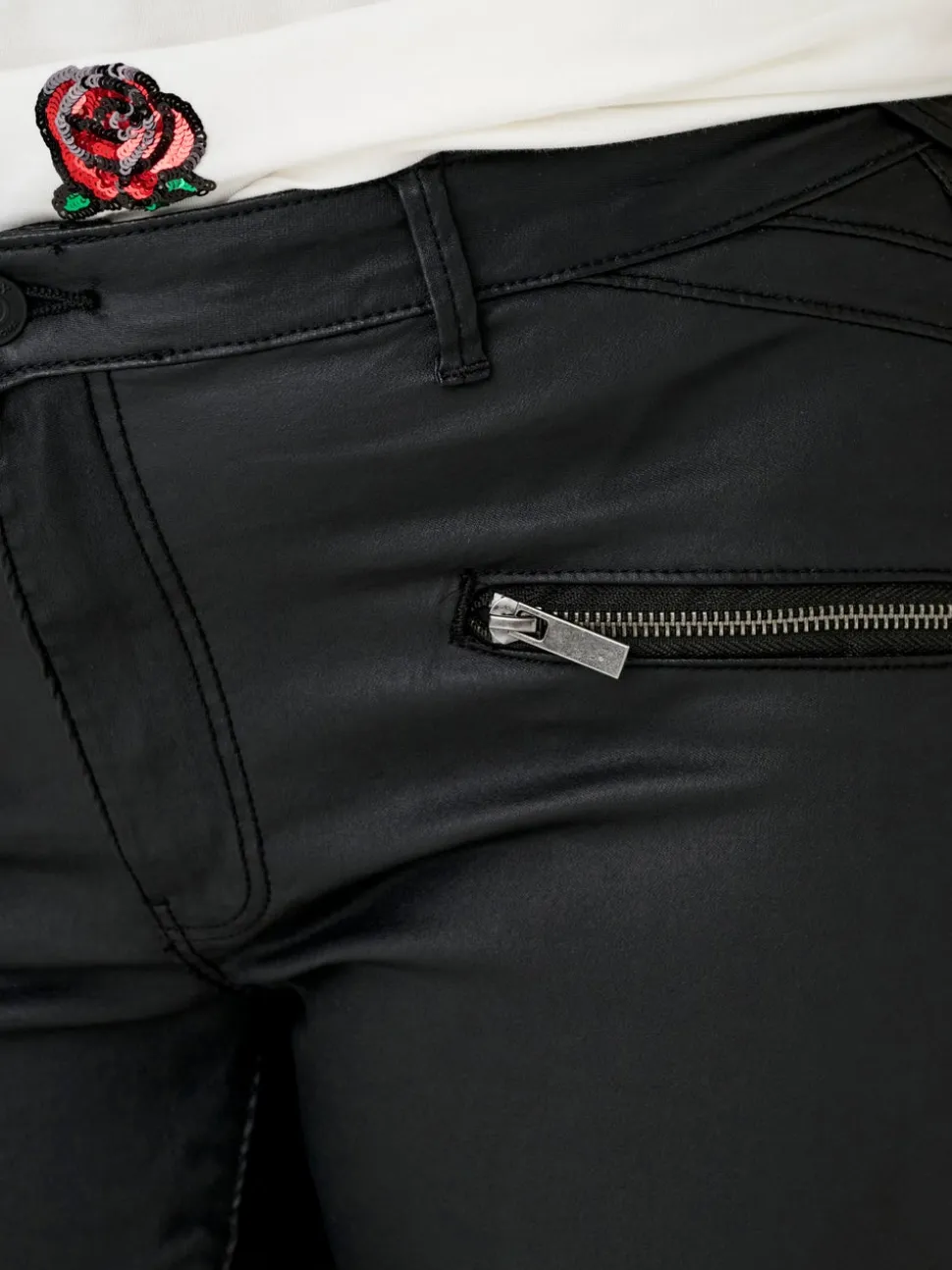 CARSELA-NYA Skinny Fit Pantaloni