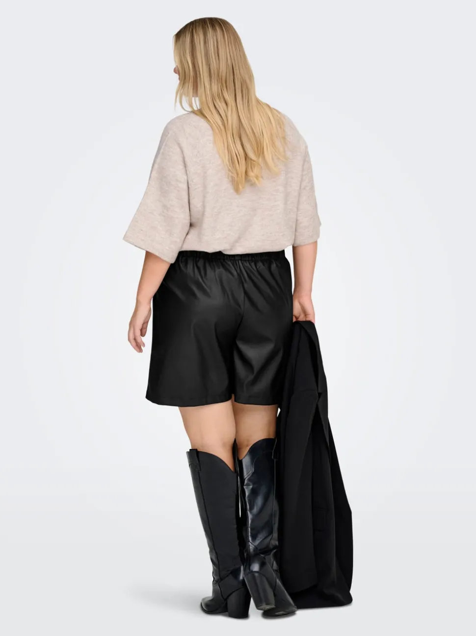 CARTILA Regular Fit pantaloncini in pelle sintetica