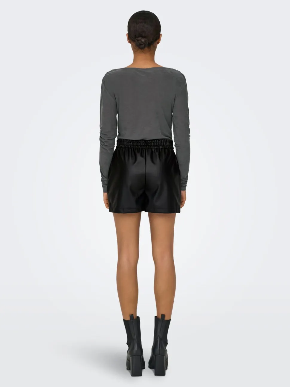 JDYALAIA Vita media Regular Fit Pantaloncini in finta pelle