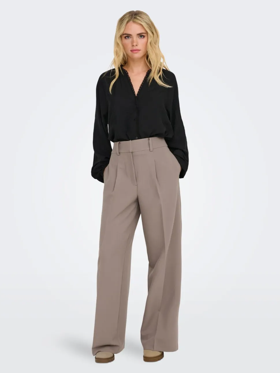 JDYCILLE Straight Fit Pantaloni