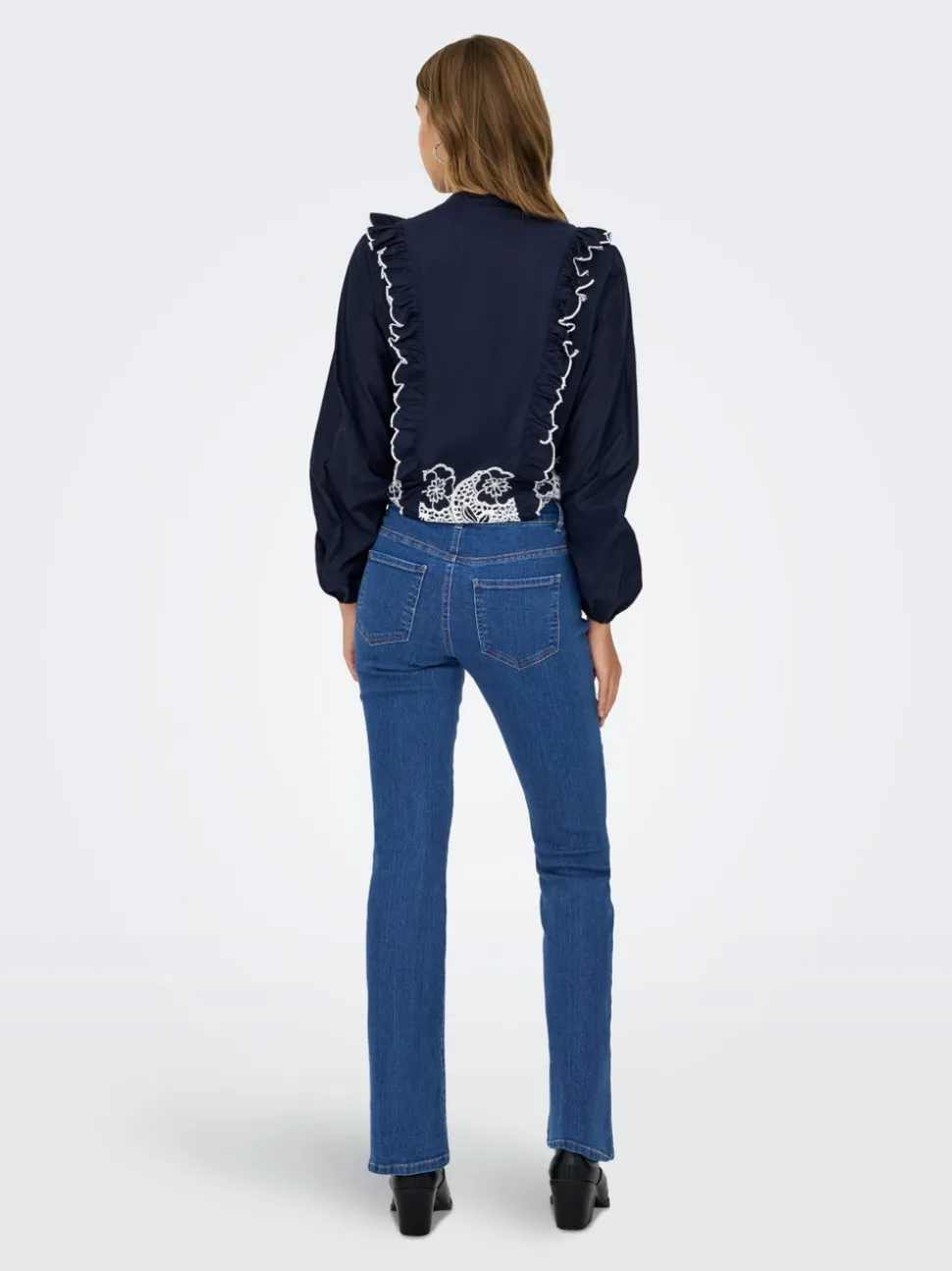 JDYKAREN Vita media Flared Fit Jeans