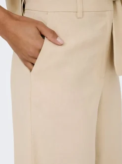 JDYNAOMI Vita media Loose Fit Lino Bermuda