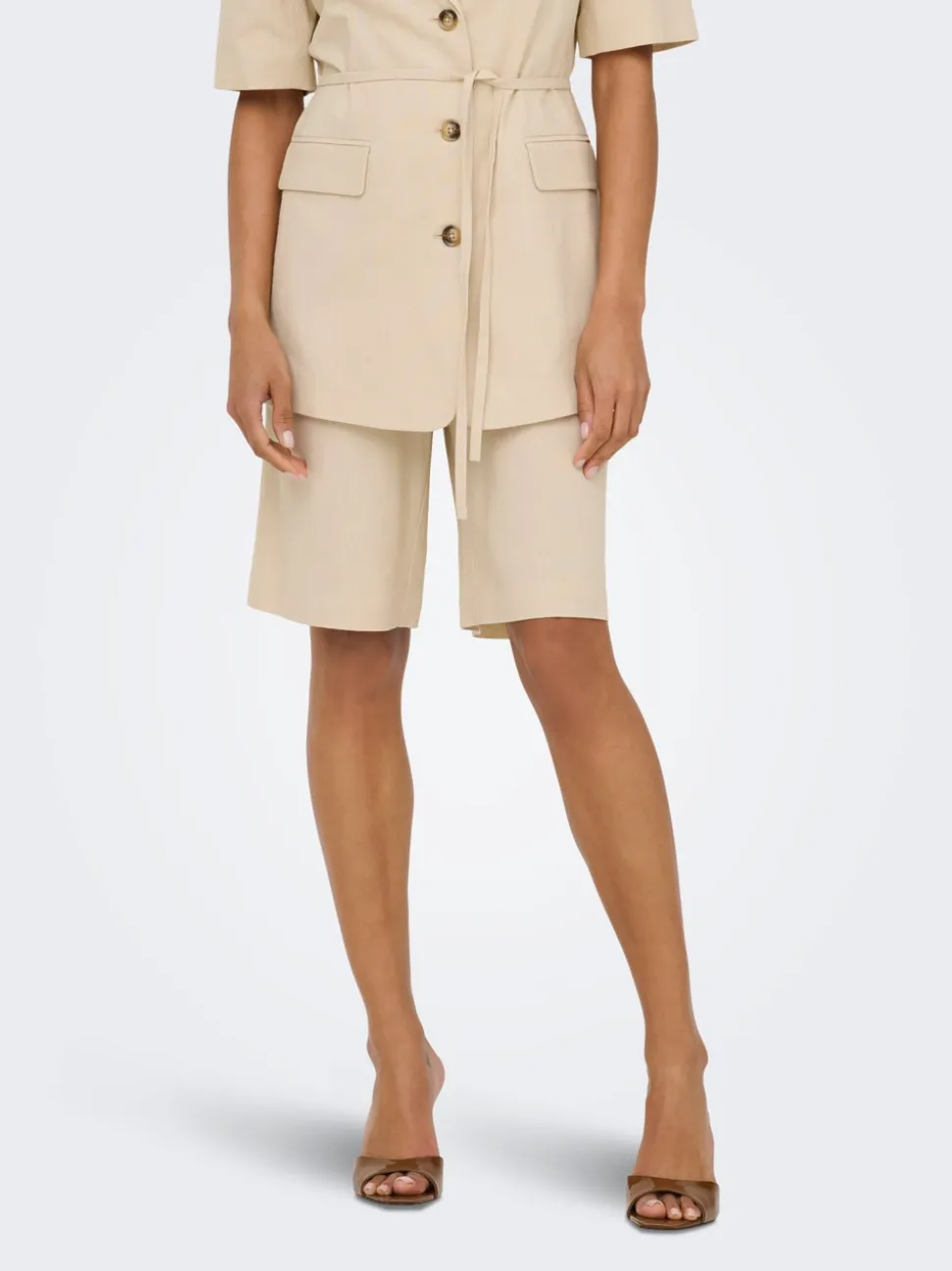 JDYNAOMI Vita media Loose Fit Lino Bermuda