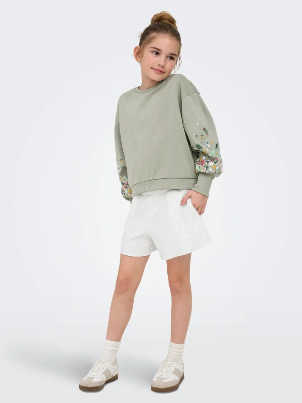 KOGNELLA Loose Fit Bermuda
