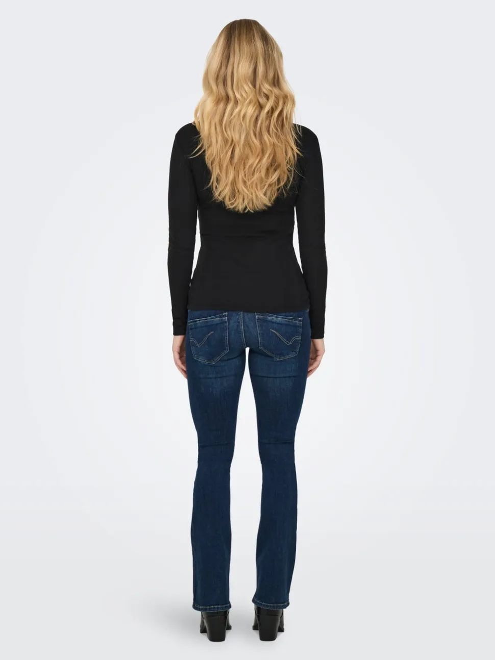 OLMLARA Top