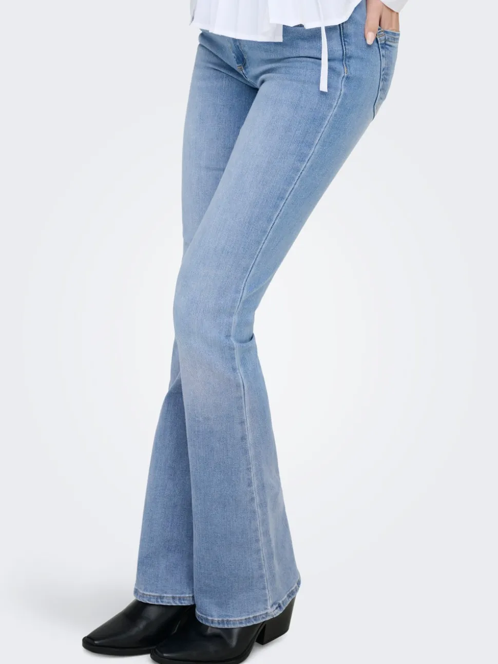 ONLBLUSH Vita media Flared Fit Jeans