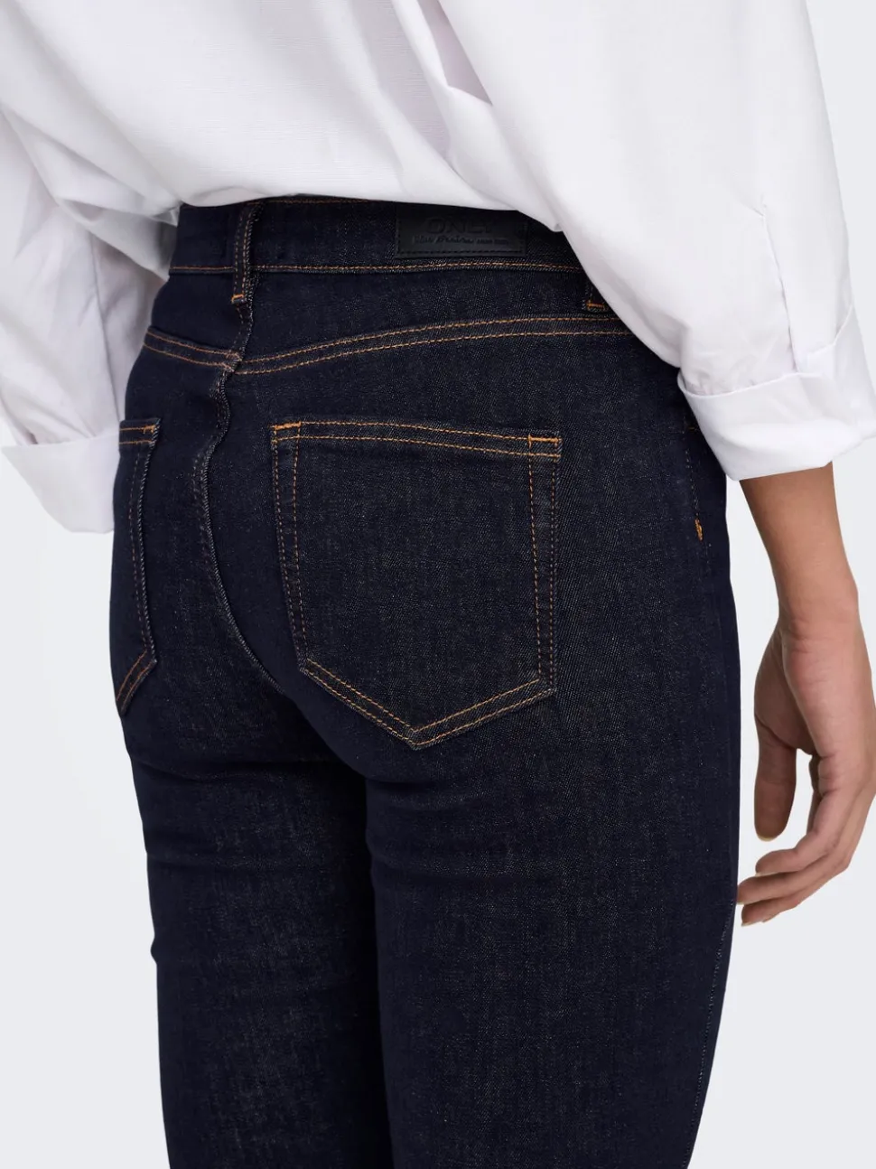 ONLBLUSH Vita media Flared Fit Jeans