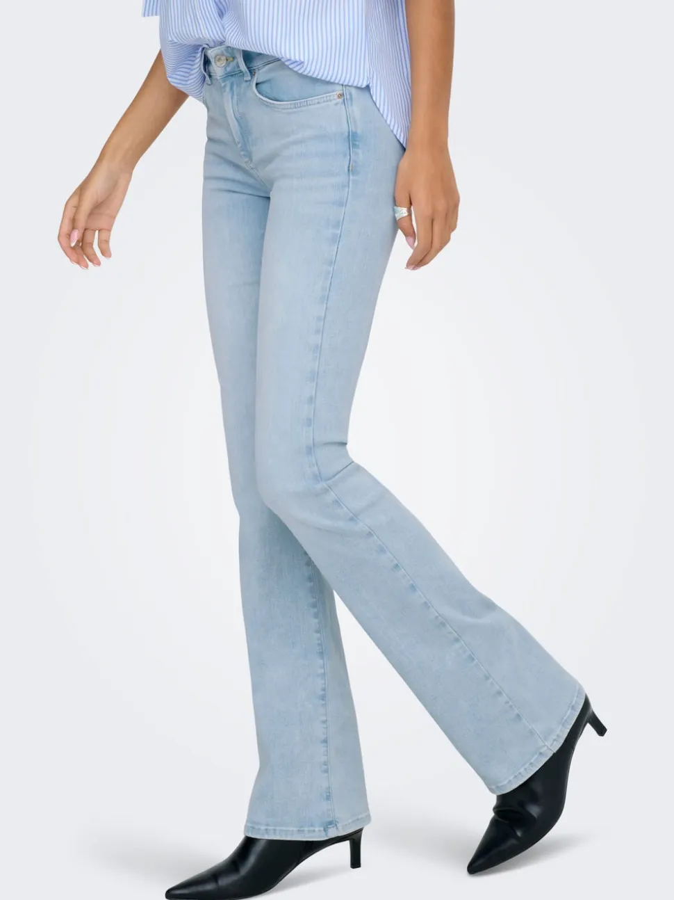 ONLBLUSH Vita media Flared Fit Jeans