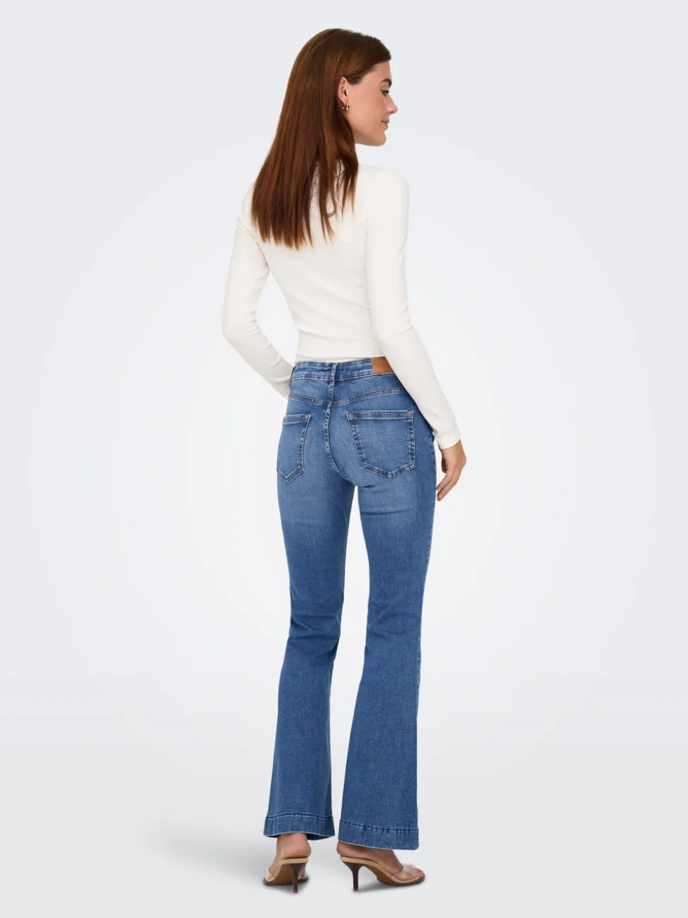 ONLBLUSH Vita media Retro Flared Fit Jeans