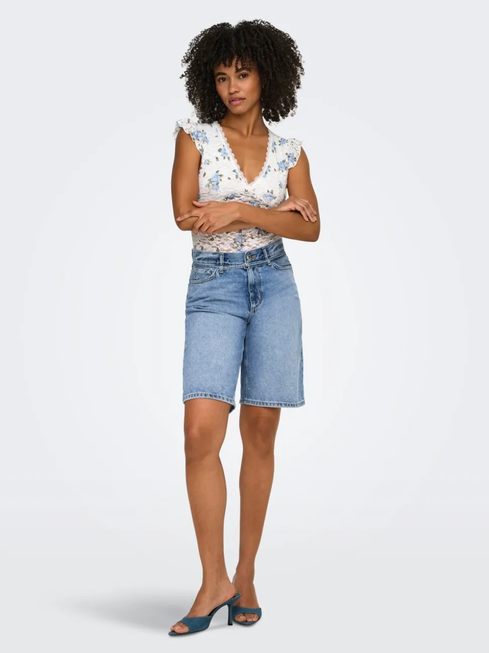 ONLELLA Vita media Regular Fit Bermuda in jeans