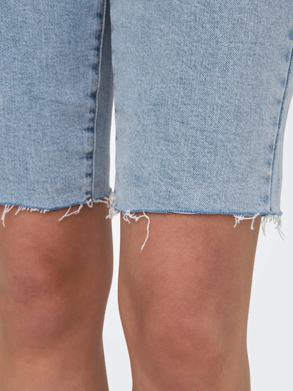 ONLEMILY Vita alta Straight Fit Bermuda in jeans