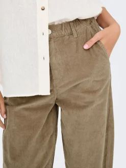 ONLFLORA Pantaloni classici in velluto a coste taglio carrot
