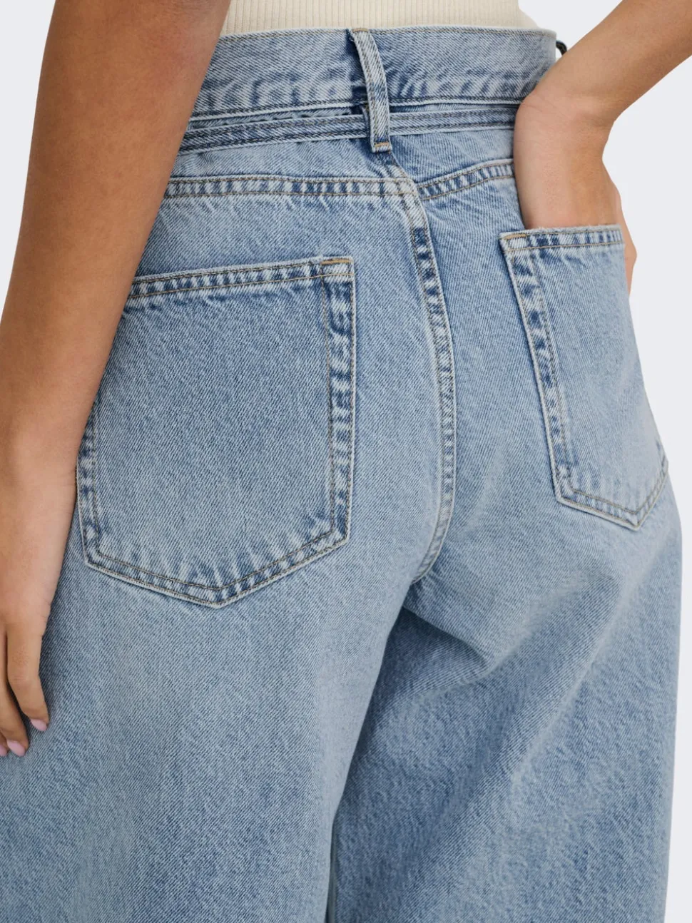 ONLGIANNA Vita media Straight Fit Jeans