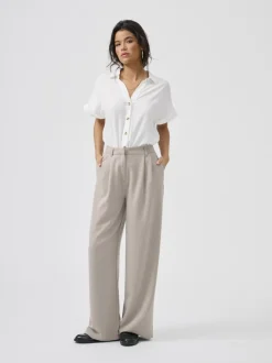 ONLHATTIE Straight Tapered Fit Pantaloni