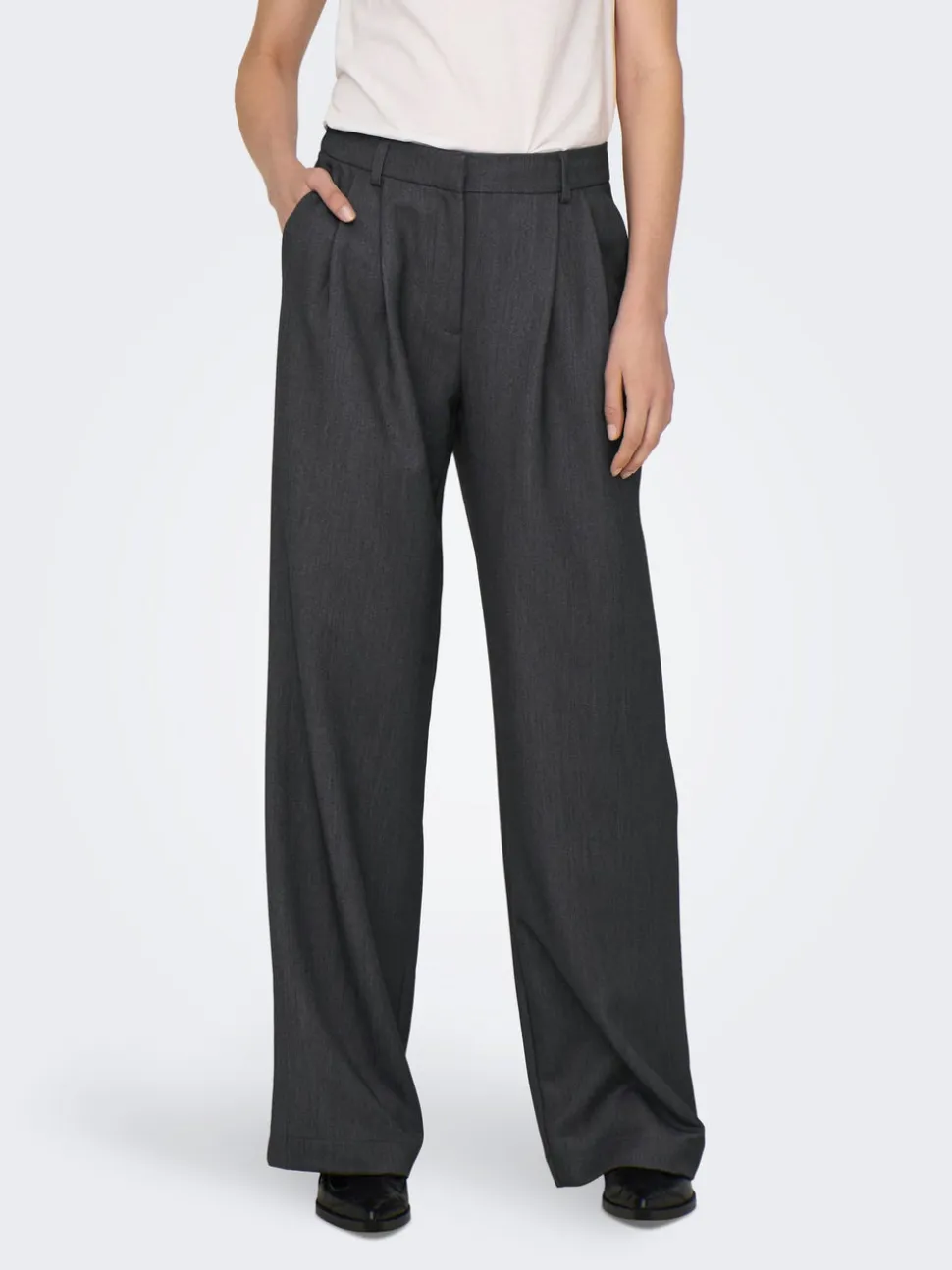 ONLHATTIE Straight Tapered Fit Pantaloni