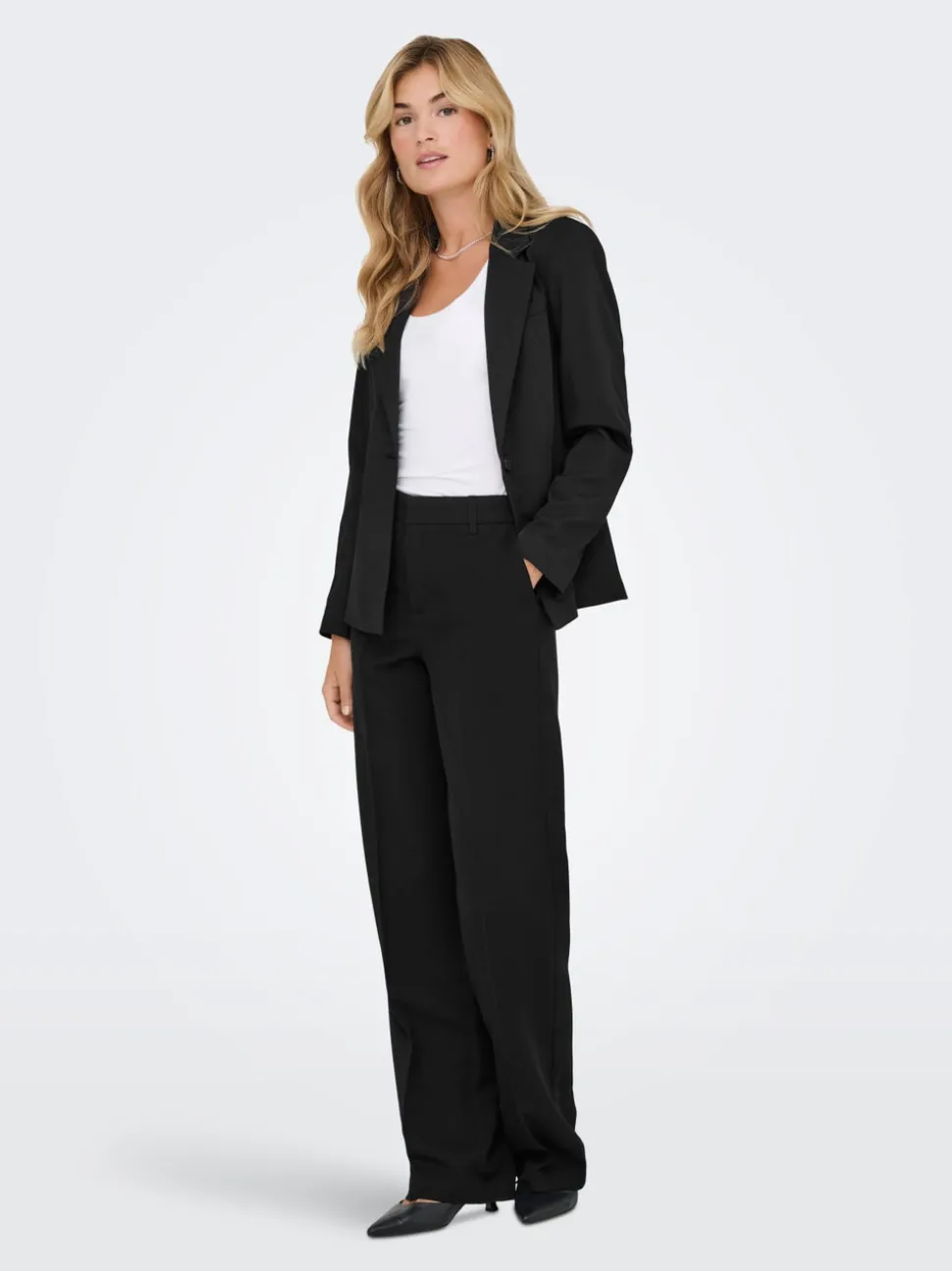 ONLHATTIE-LANA Straight Tapered Fit Pantaloni a gamba larga