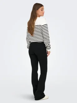 ONLHELLA Vita bassa Retro Flared Fit Jeans
