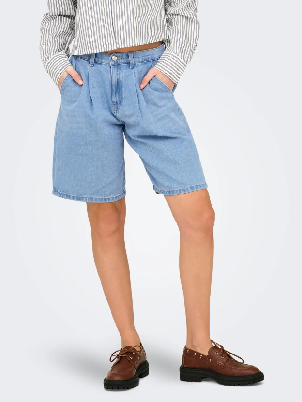 ONLIVY Wide Leg Fit Bermuda in jeans