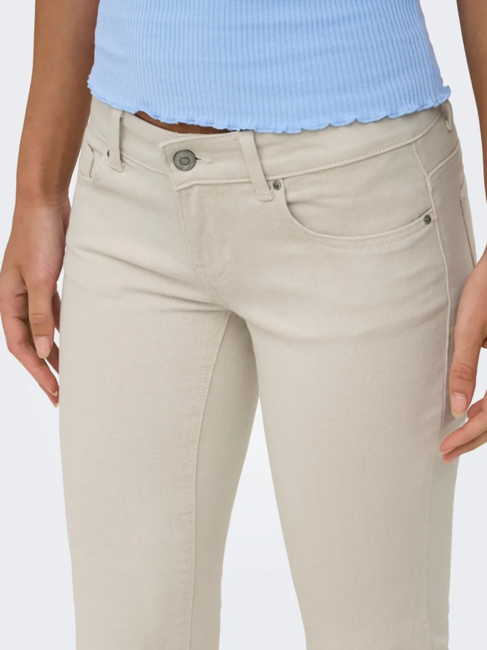 ONLLOLA Vita bassa Flared Fit Jeans