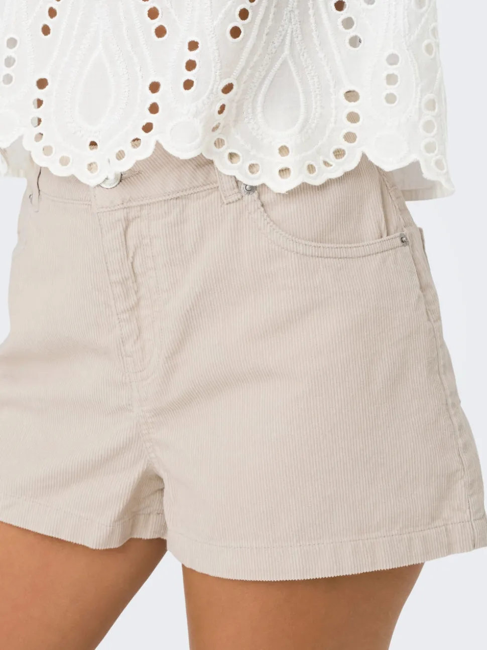 ONLMOXIE Vita media Loose Fit Bermuda