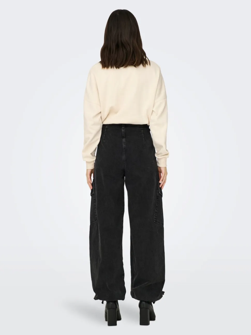 ONLPERNILLE Vita alta Vestibilità jogger Jeans