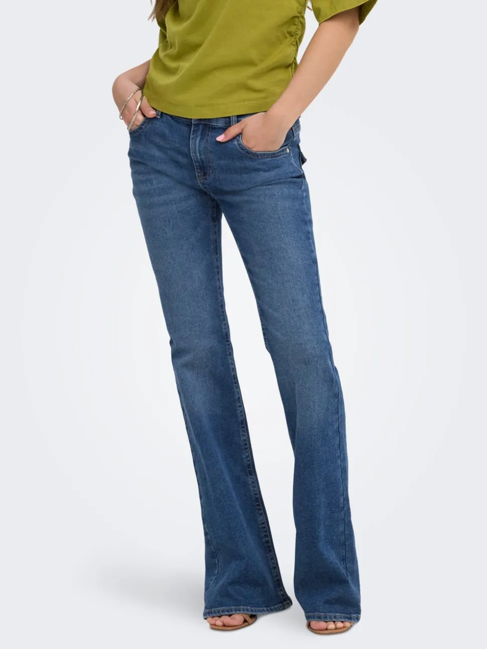 ONLPHOEBE Vita bassa Flared Fit Jeans
