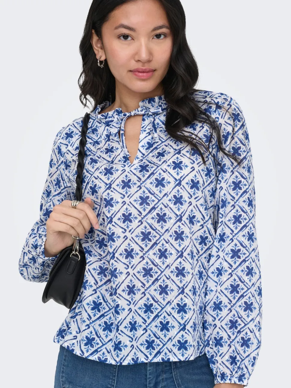 ONLROANNE Top