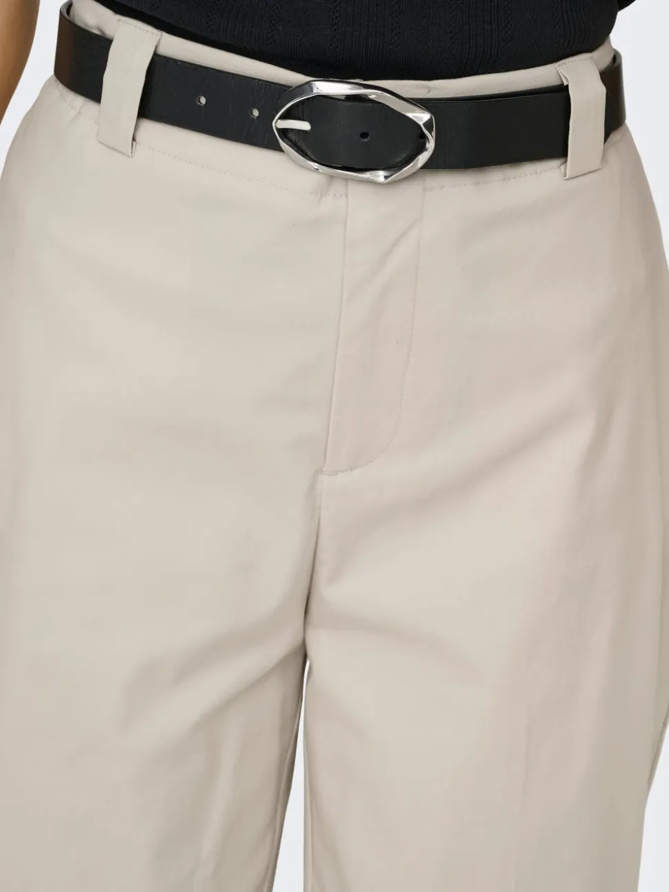 ONLROSALIE Cropped Fit Pantaloni chino