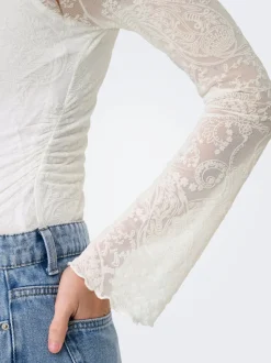 ONLVINNIE Top