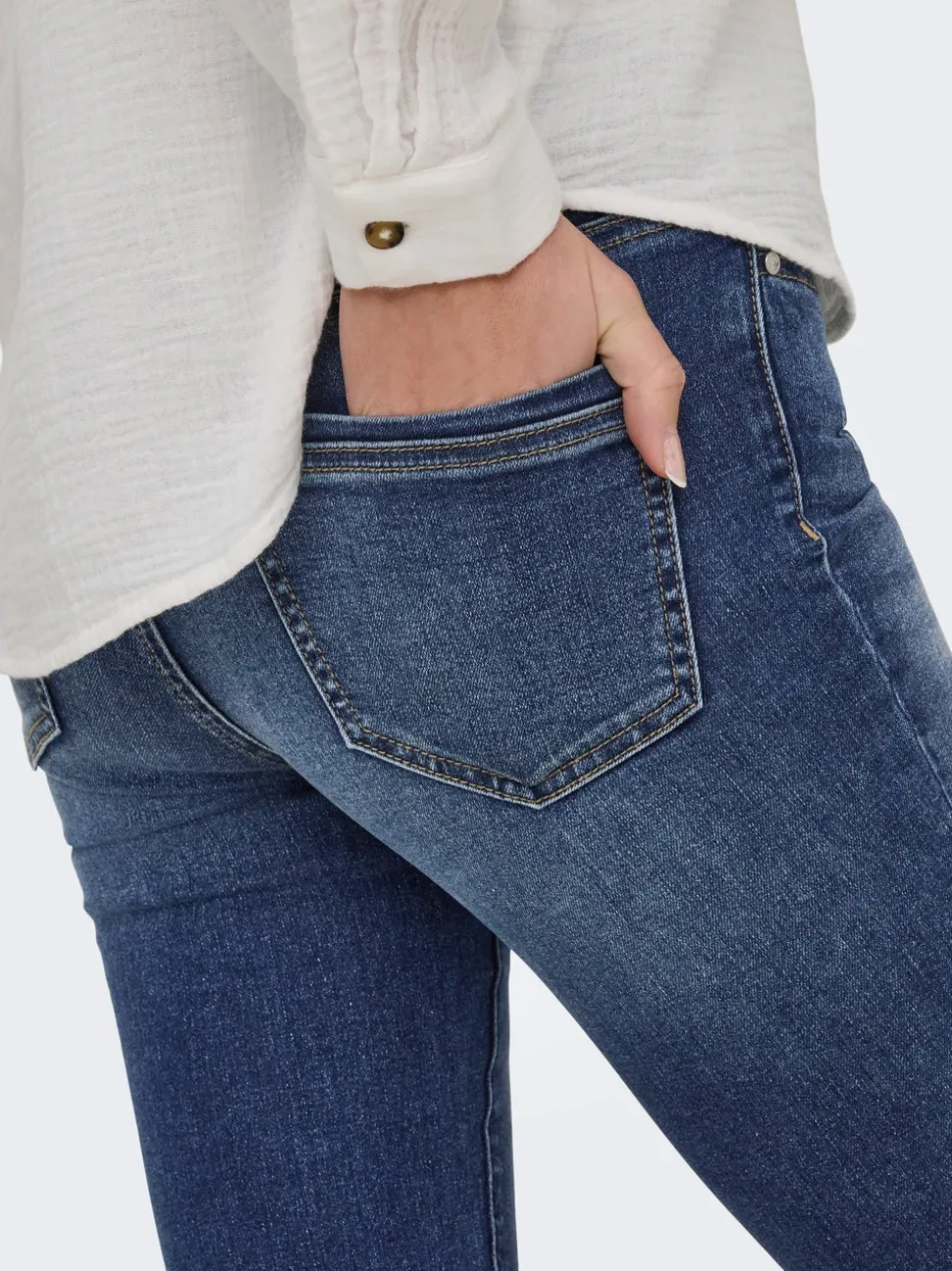 ONLWAUW Vita media Regular Fit Capris